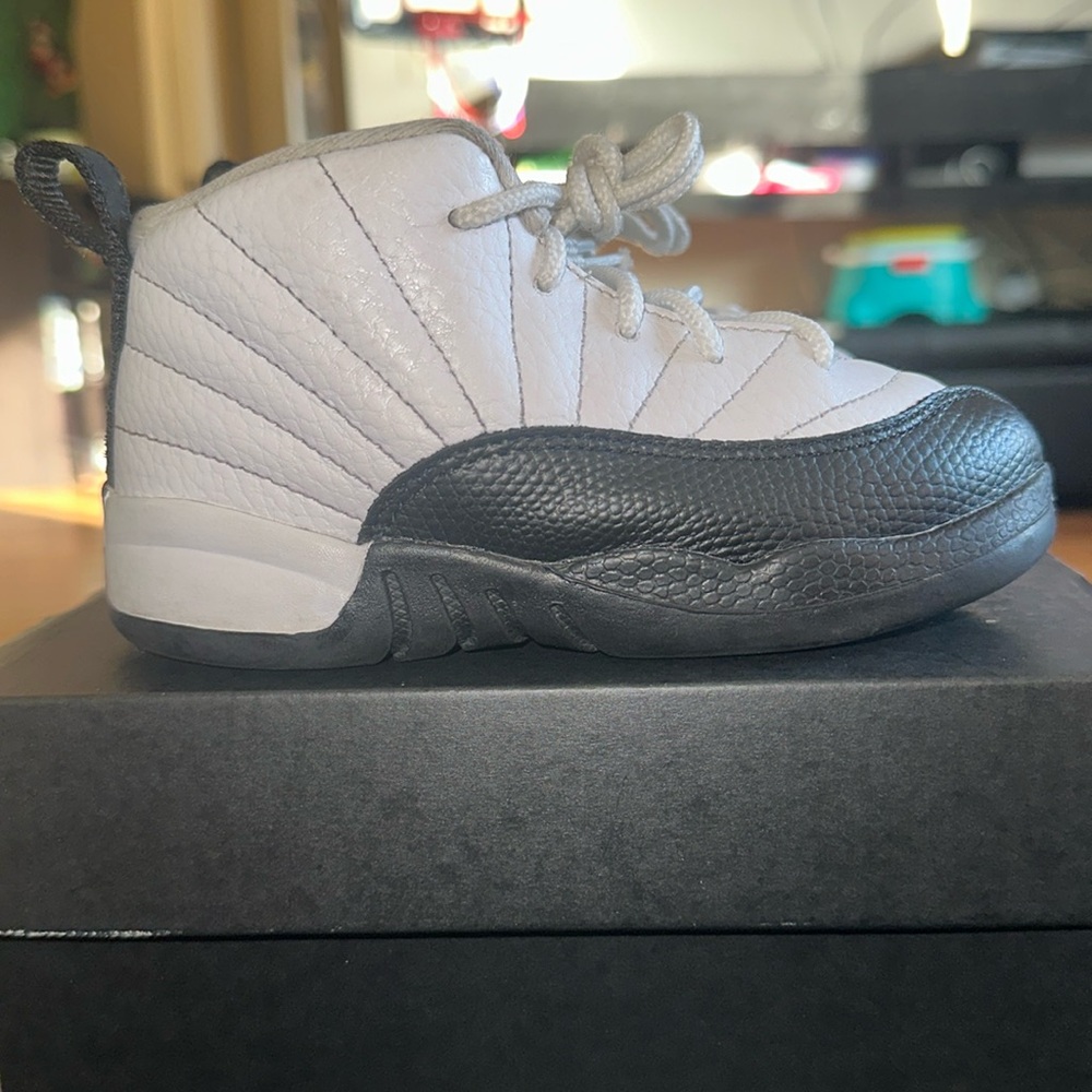 JORDAN 12 RETRO TAXI FLIP | 9C